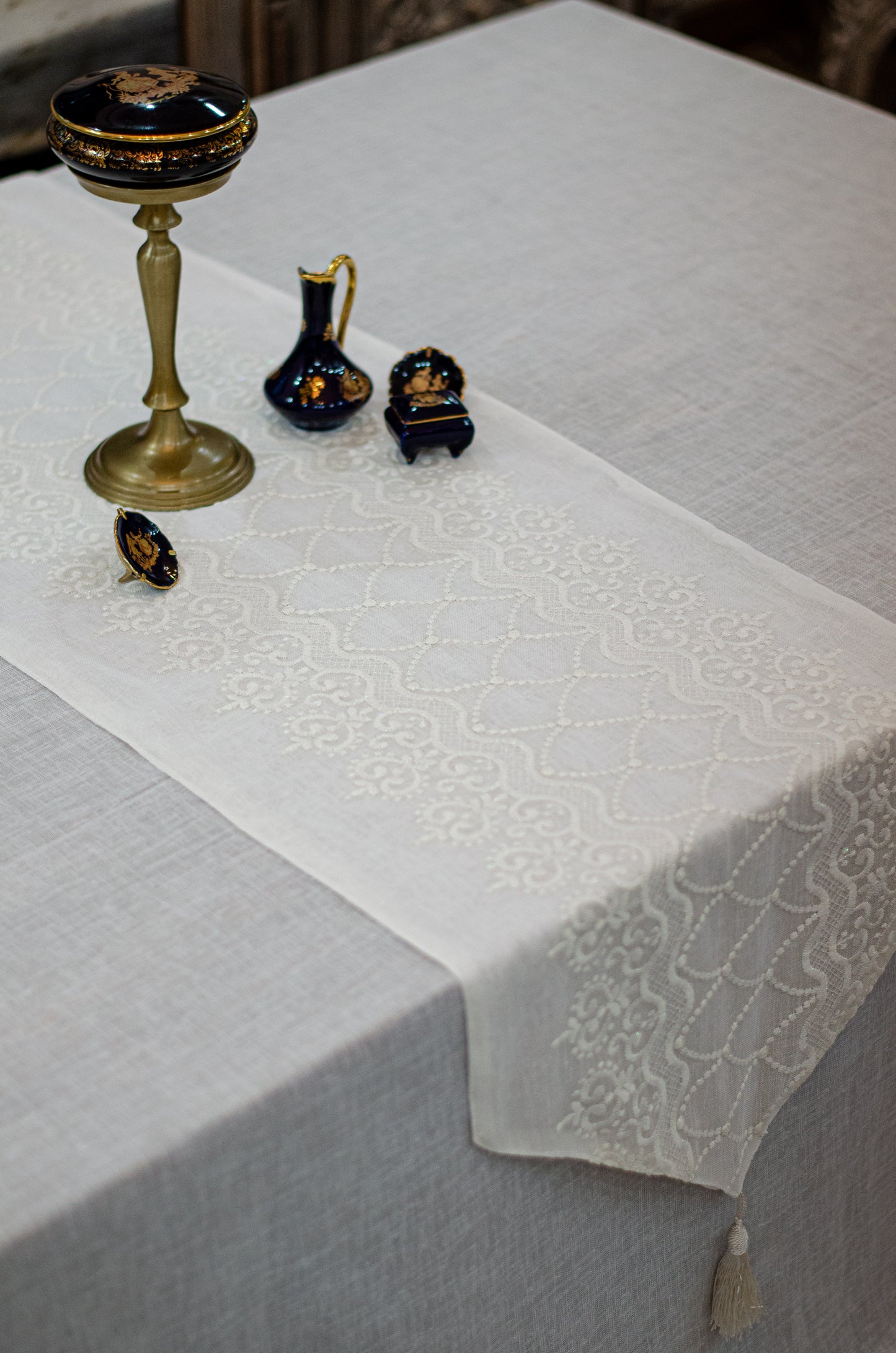 Regal Lace