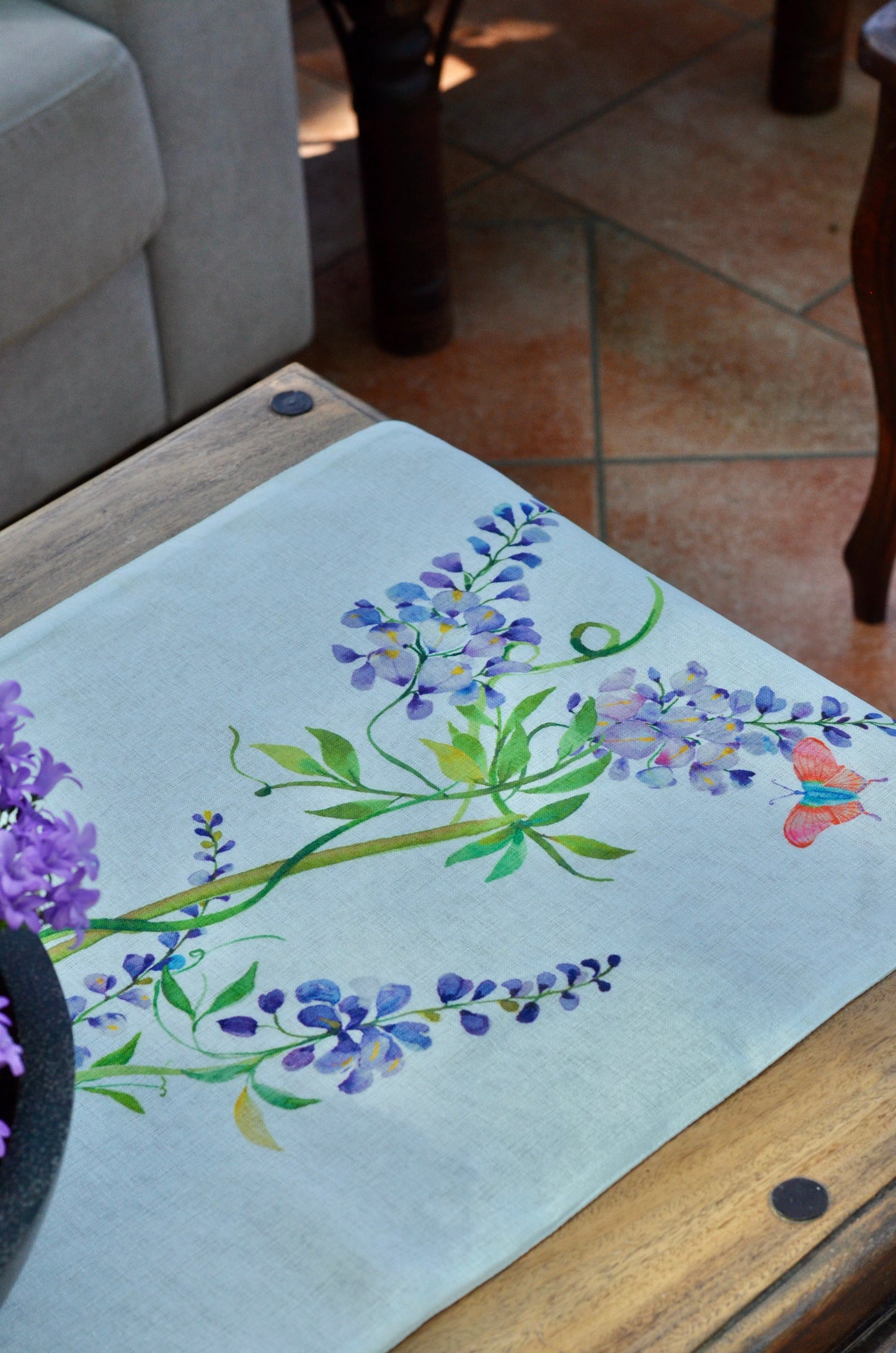 Wisteria Haven Runner