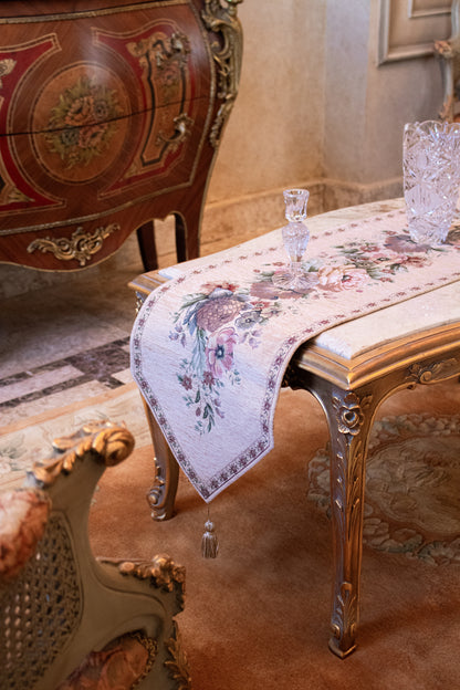 Classic Roses Runner