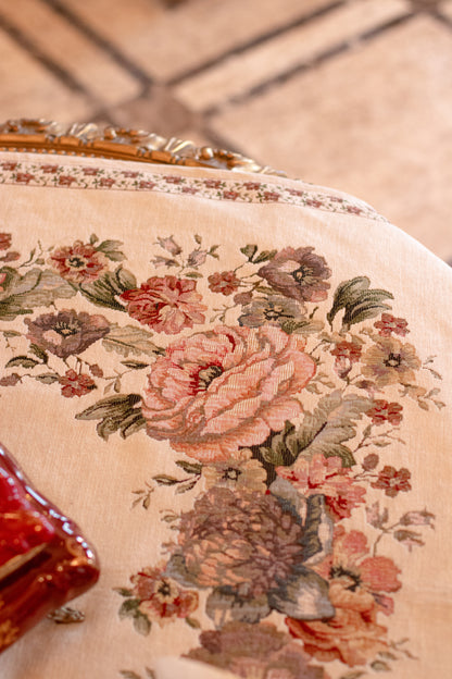 Classic Roses tablecloth