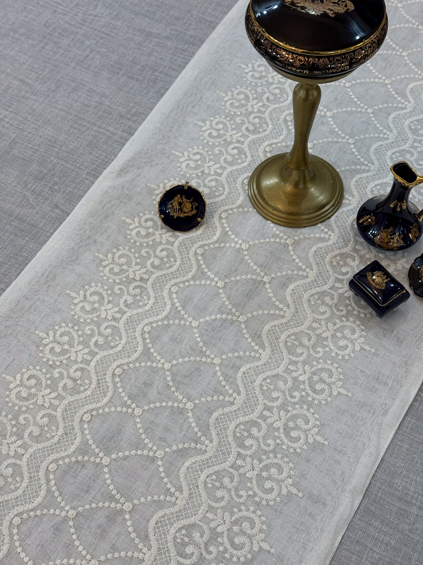Regal Lace