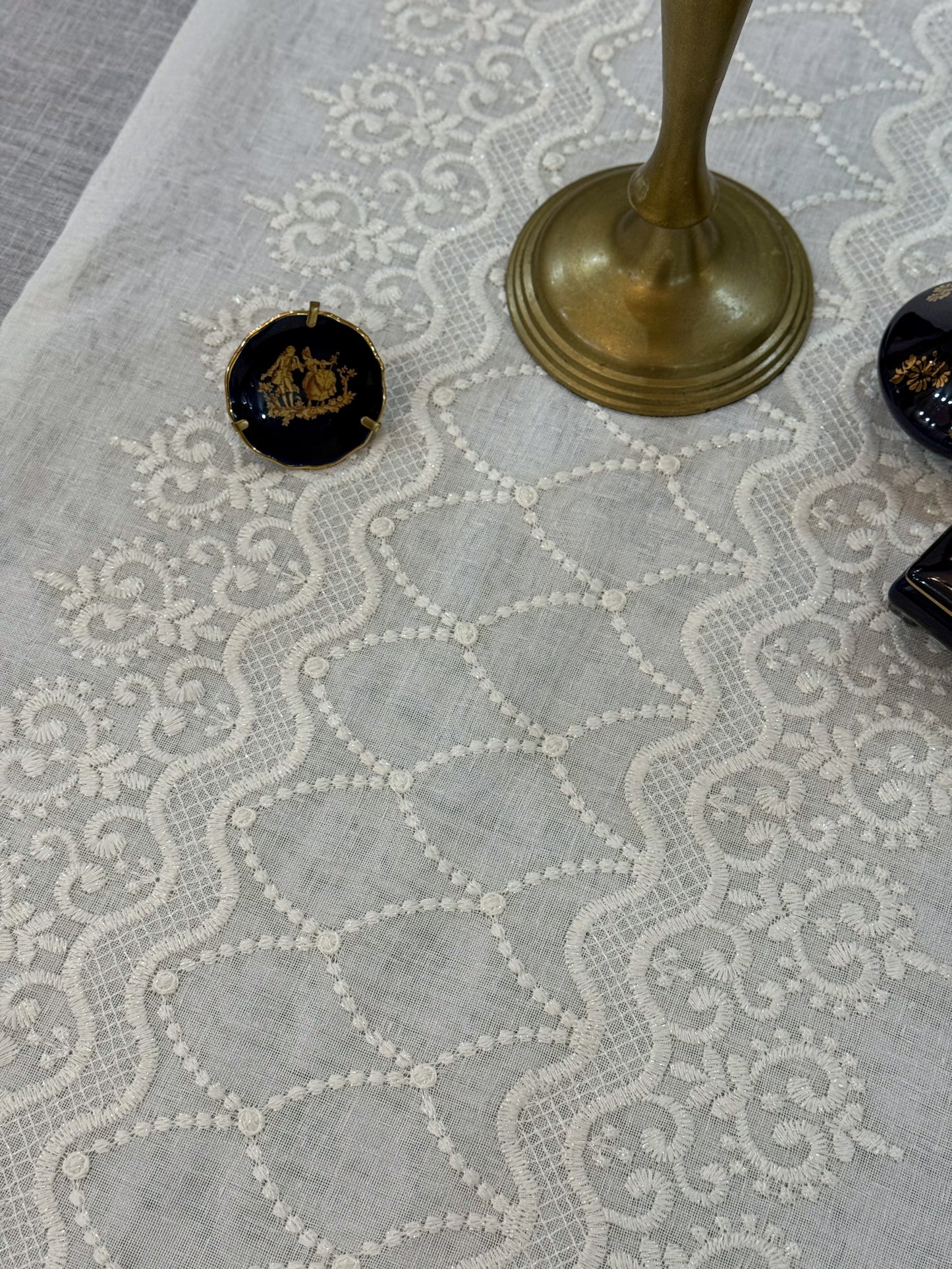 Regal Lace