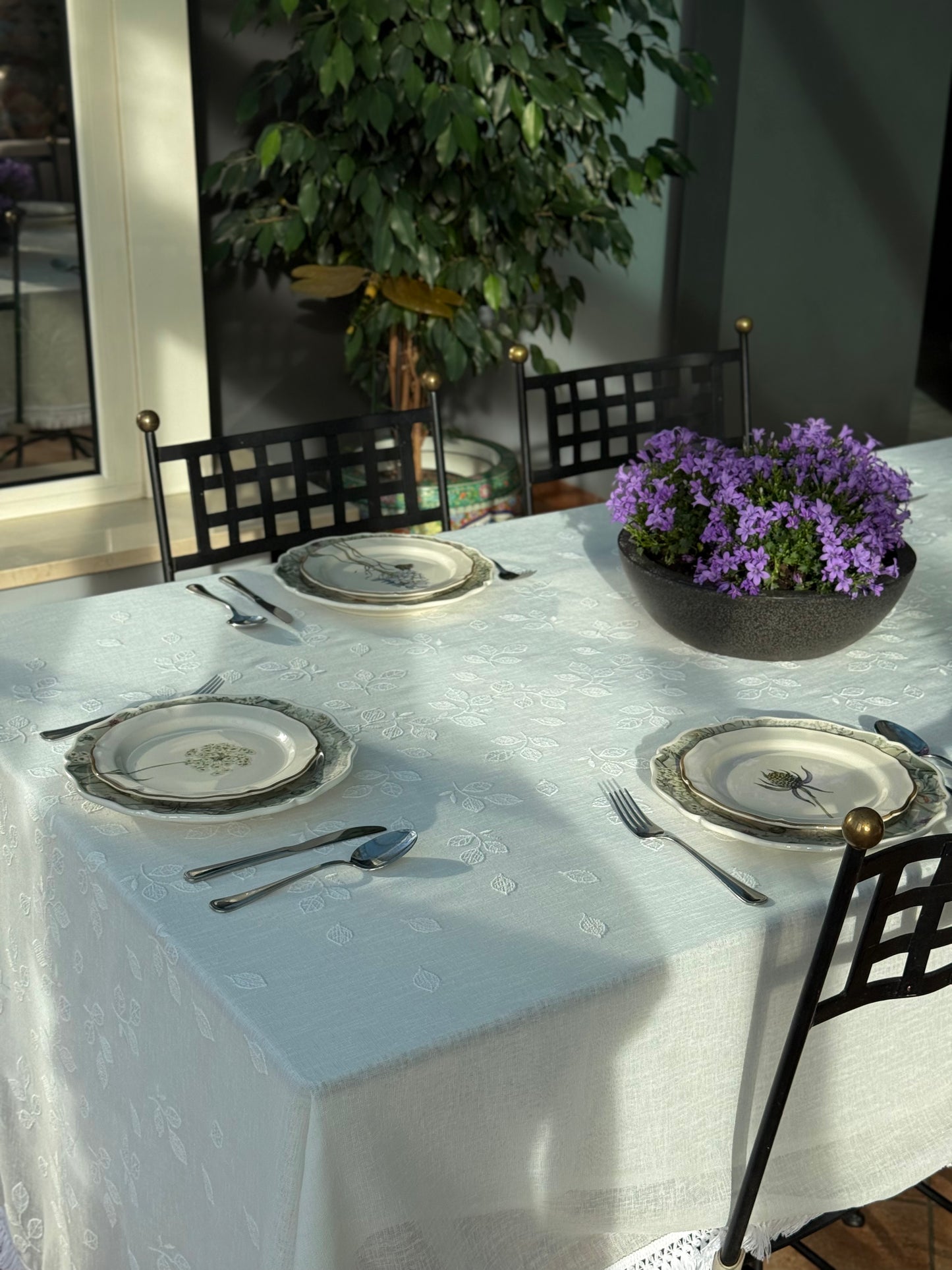 Linen Vines