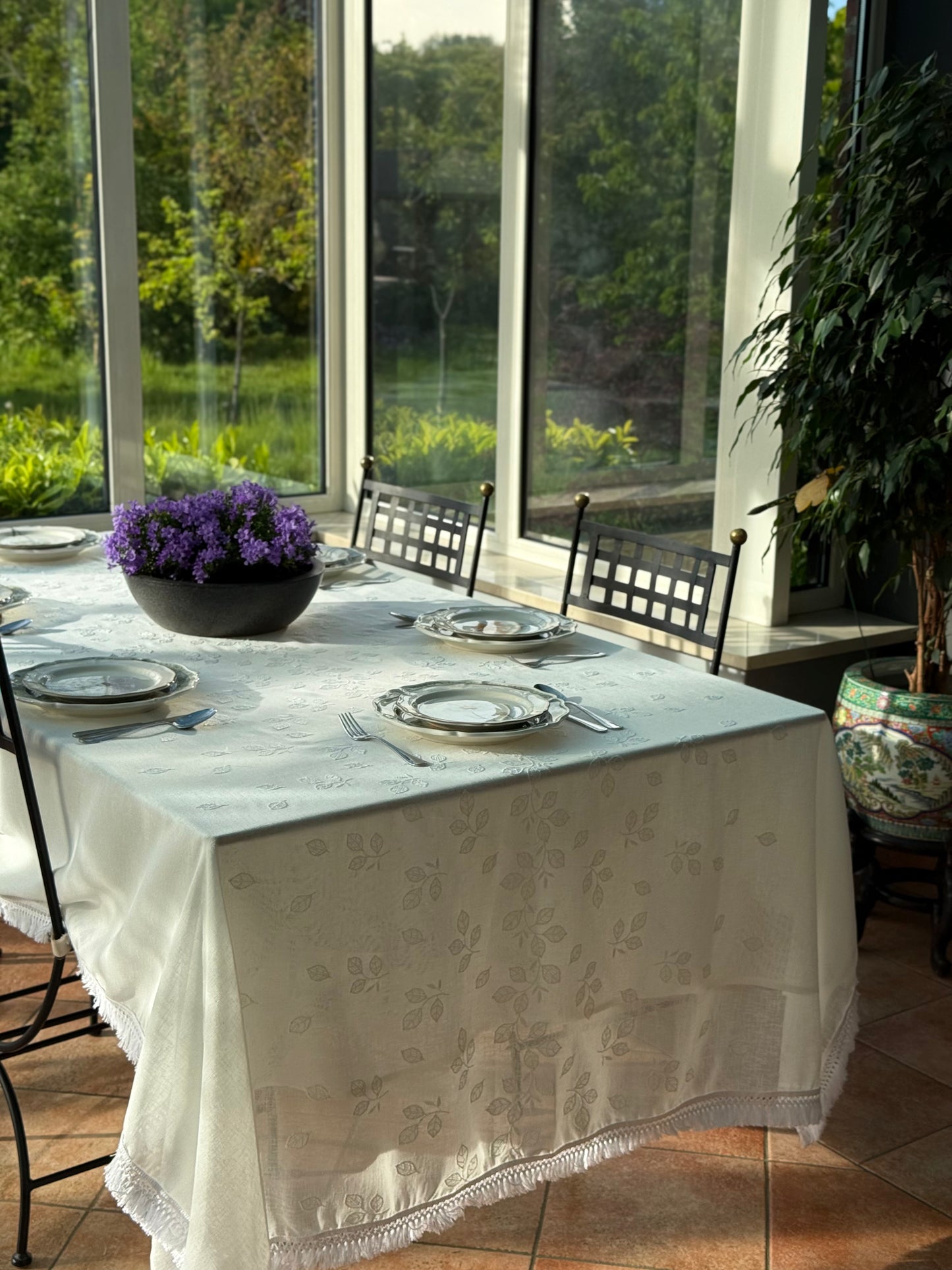 Linen Vines