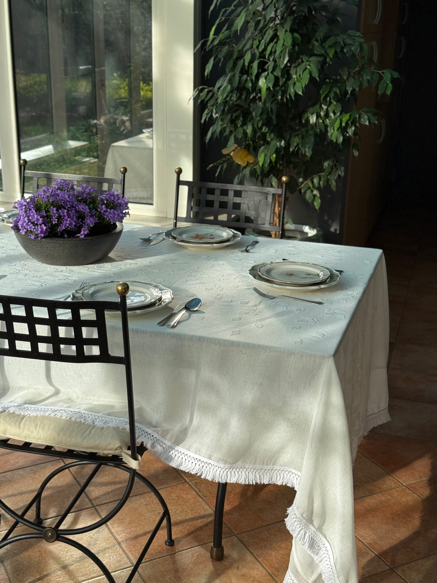 Linen Vines