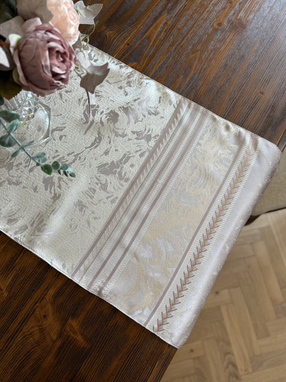 Swirl Grace Runner