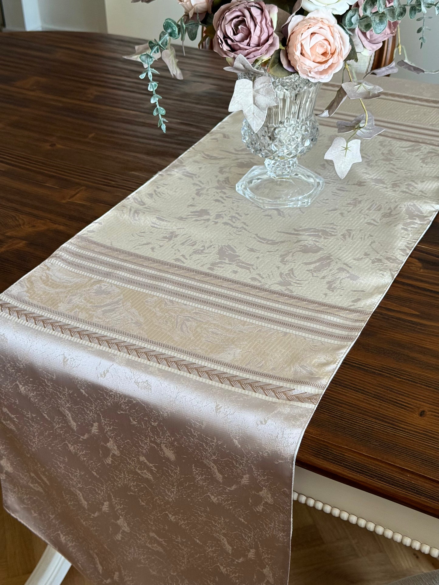 Swirl Grace Runner