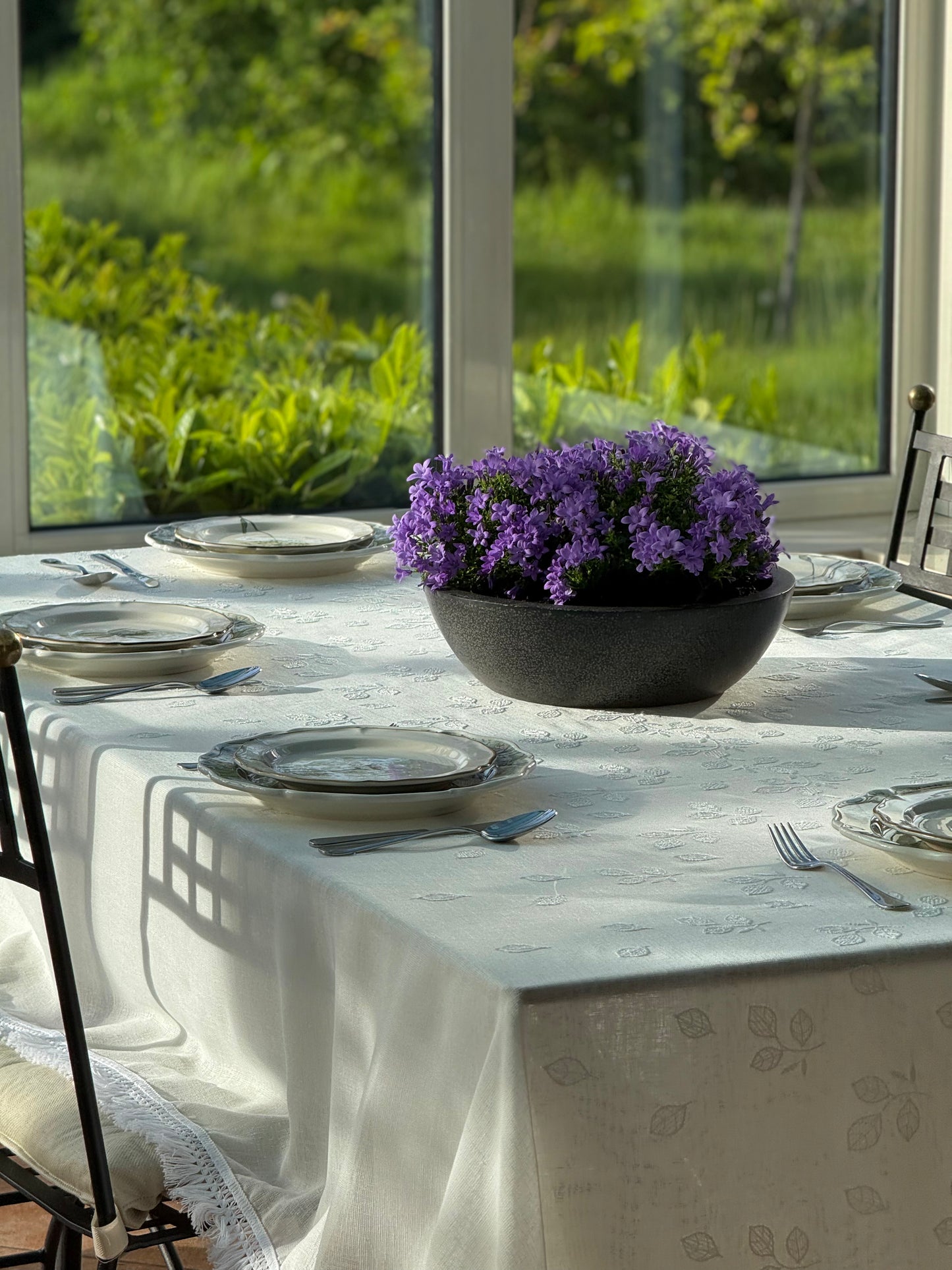 Linen Vines