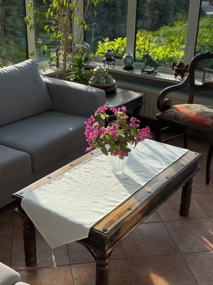 Linen Vines Runner