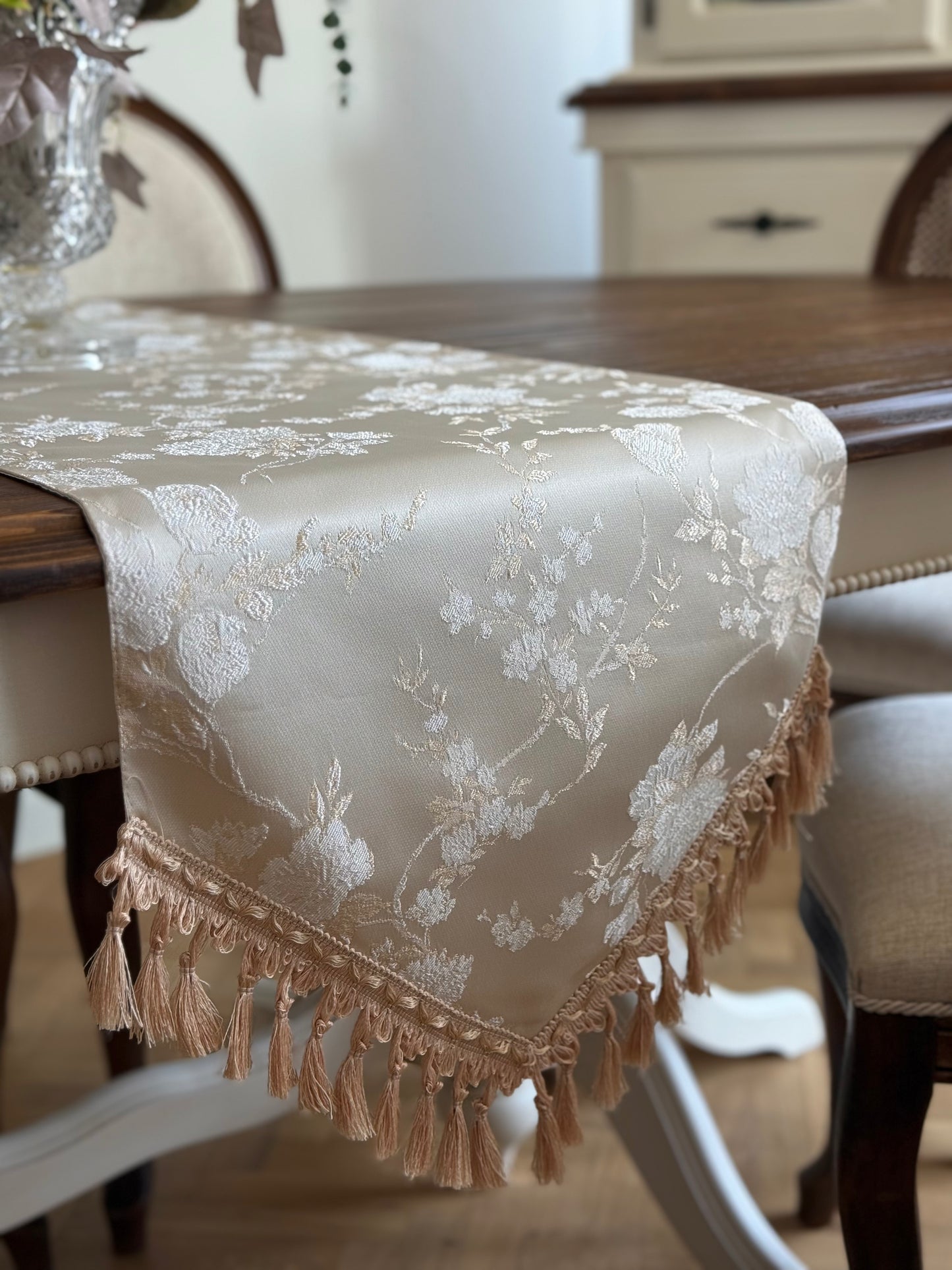 Golden Roses Runner