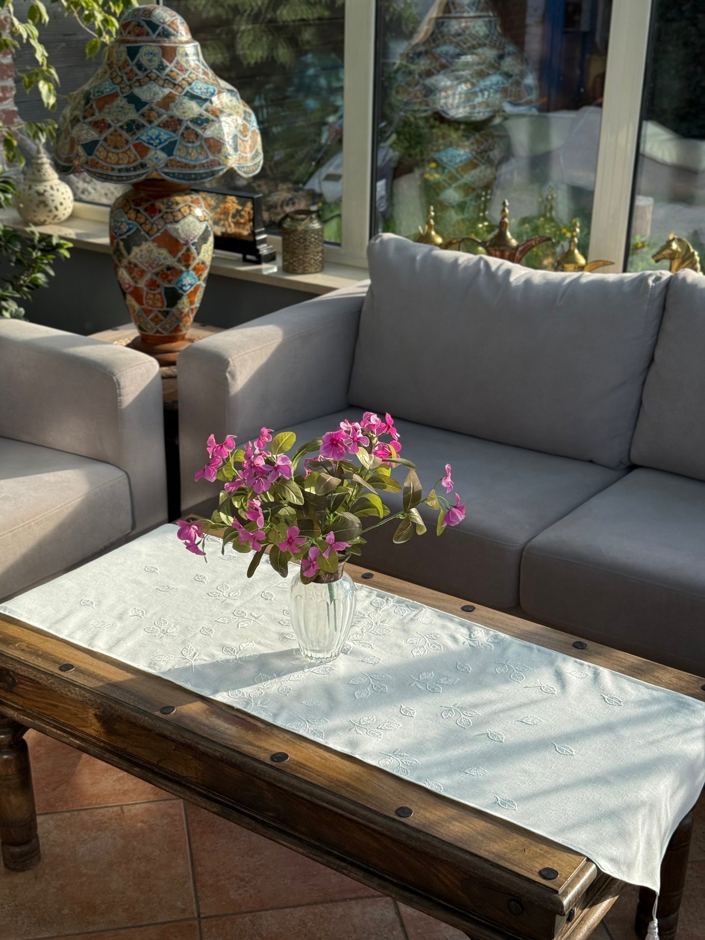 Linen Vines Runner