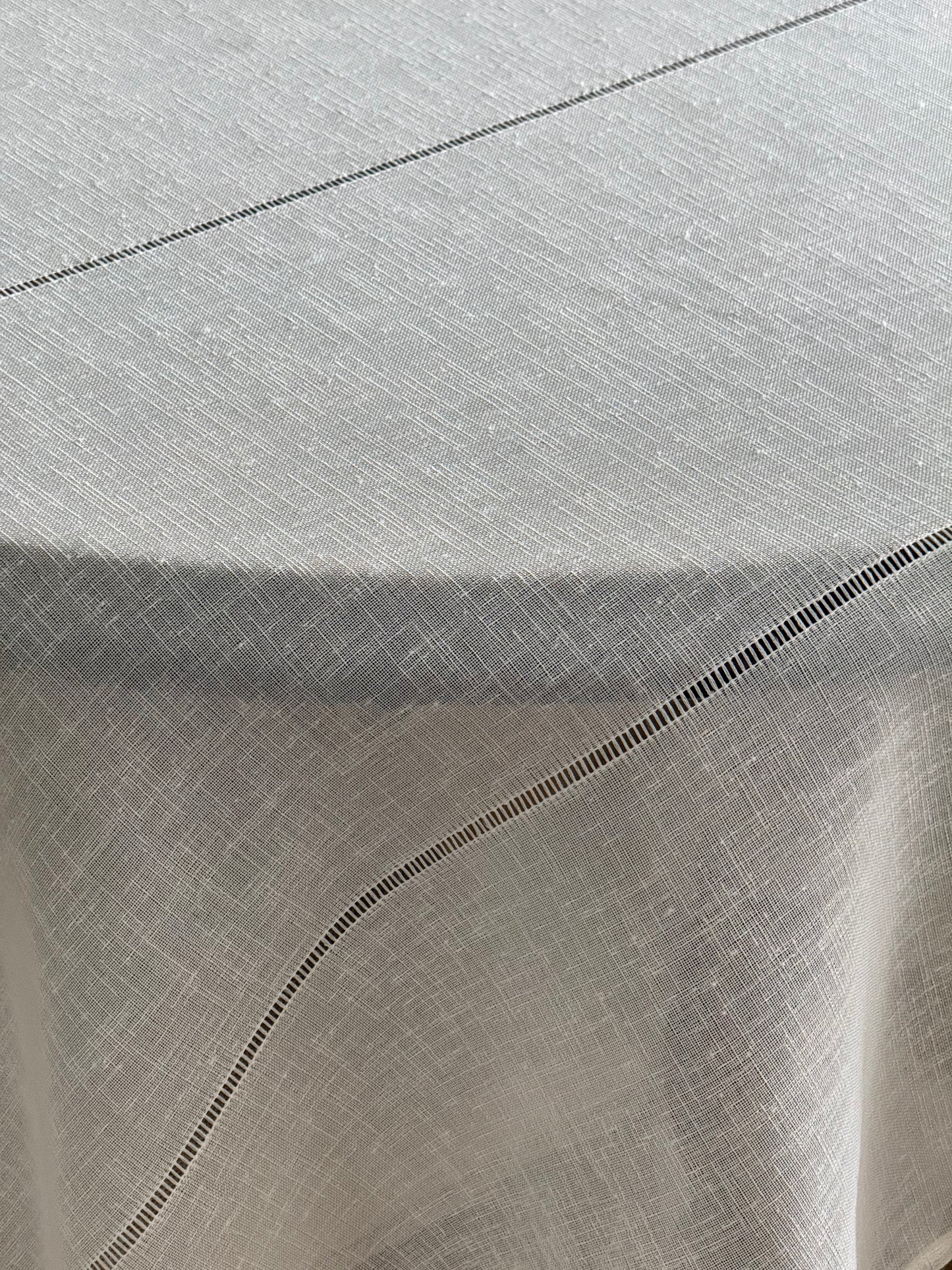 Linen Ajure