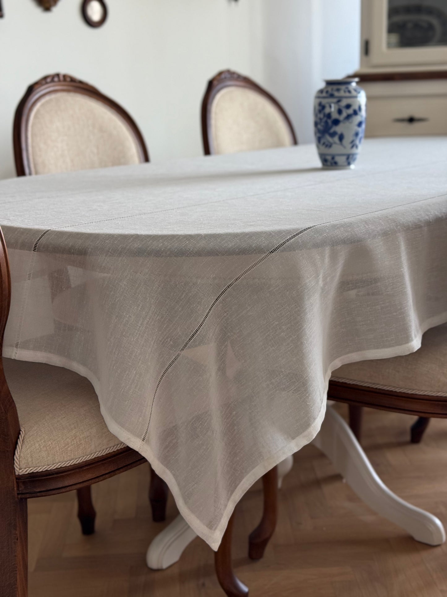 Linen Ajure
