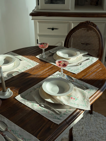 Cottonberry Placemat Set