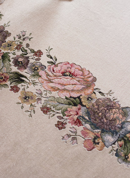 Classic Roses dining tablecloth