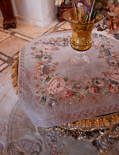 Classic Roses tablecloth